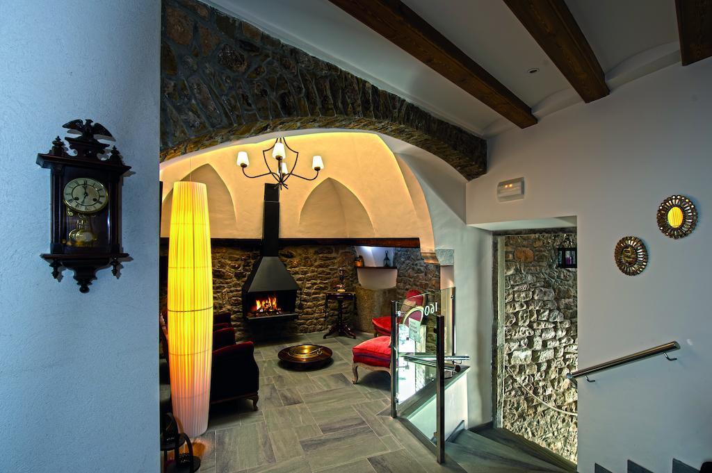 De Segarra Hotel *