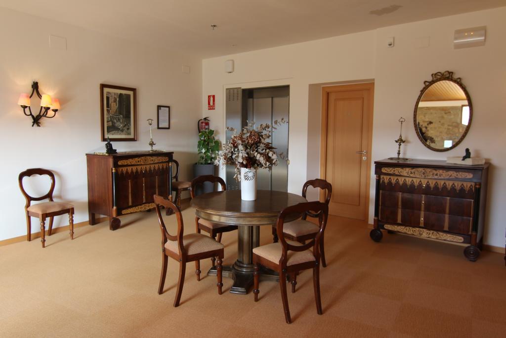 De Segarra Hotel *